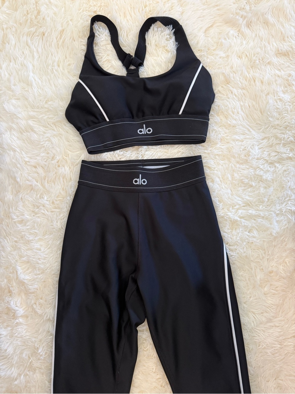 ALO Yoga Black Sports Bra with White Stitching Accents
